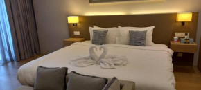 Perfect Apartment with Bathtub and Jacuzzi at 188 Suites
